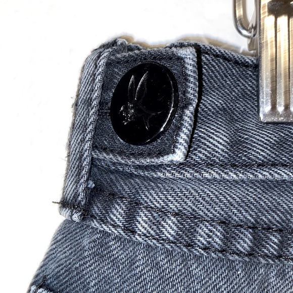 Festival• No. 2’s •Black Wash •Super Short •Cut Offs•by One Teaspoon x - Picture 5 of 6